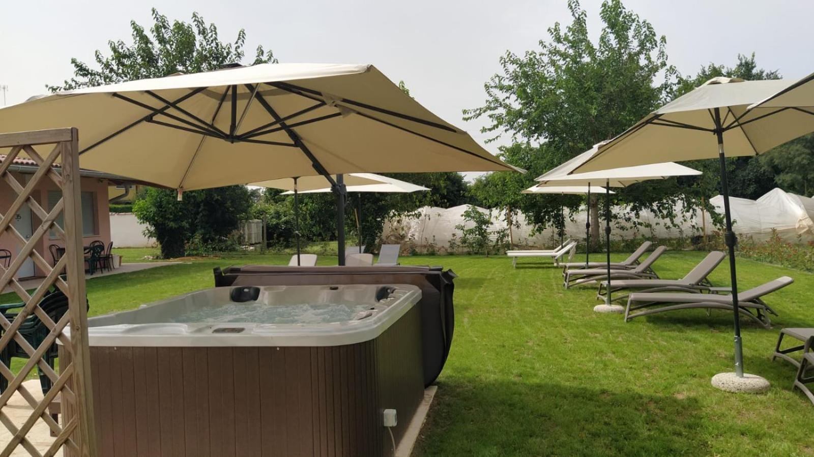 Hotel Ristorante Alla Campagna Сан-Джованни-Лупатото Экстерьер фото