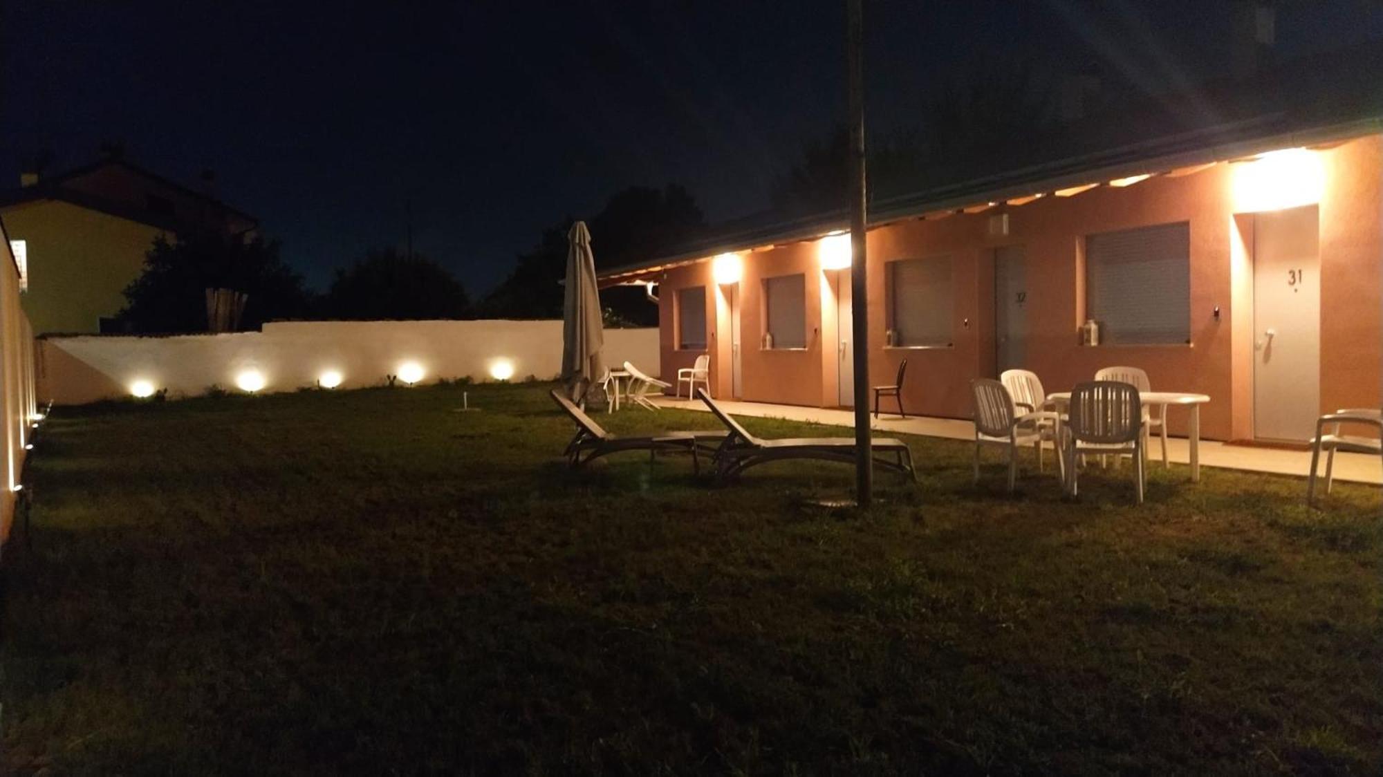 Hotel Ristorante Alla Campagna Сан-Джованни-Лупатото Экстерьер фото